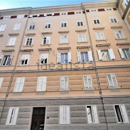 La Casa Di Lu Apartment Trieste Bagian luar foto